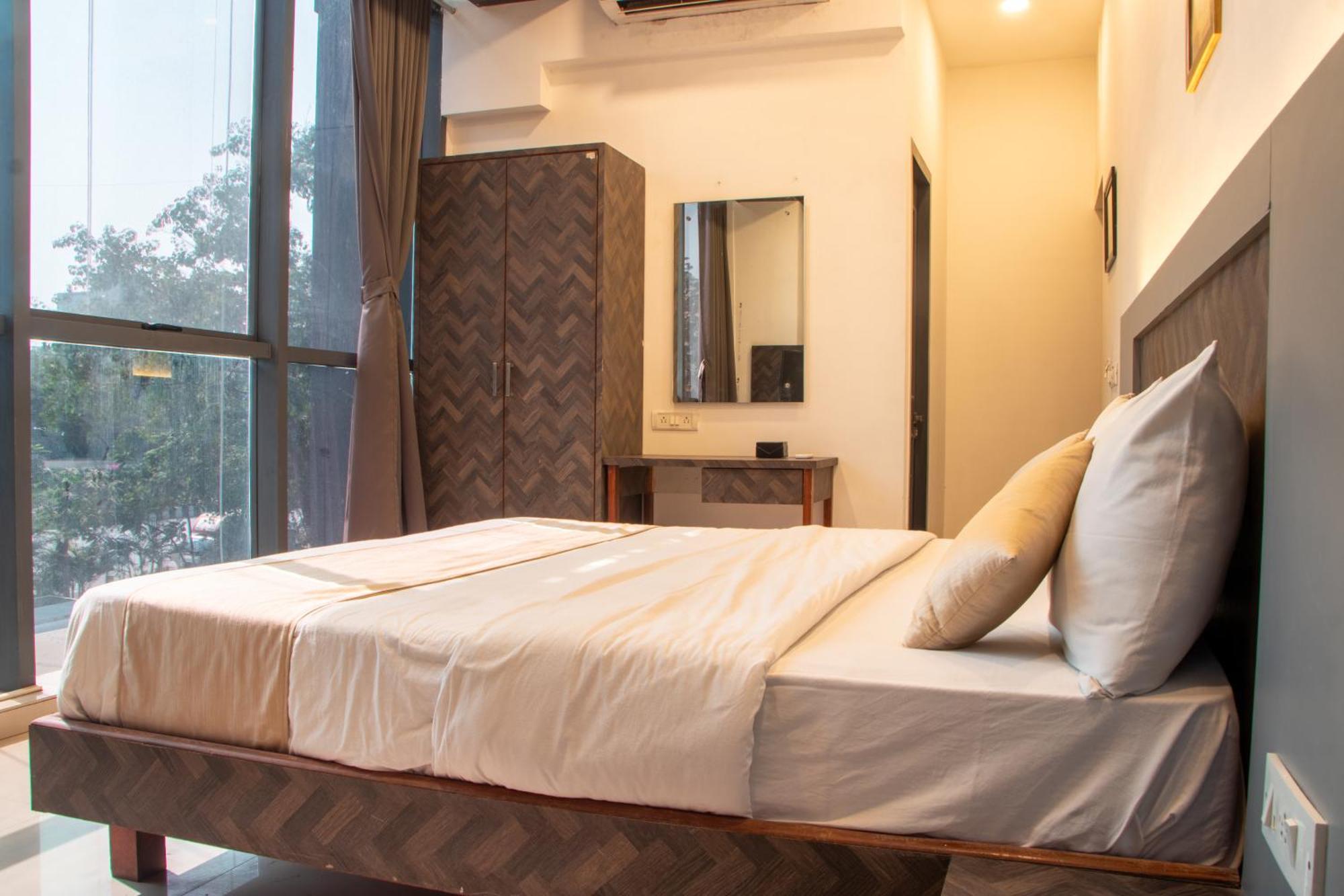 J R Residency Hotel Navi Mumbai Exterior photo